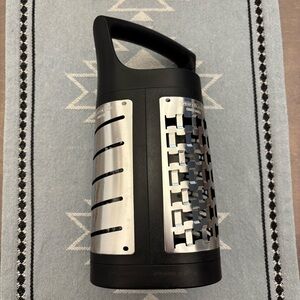 Williams Sonoma Four sided Cheese Grater